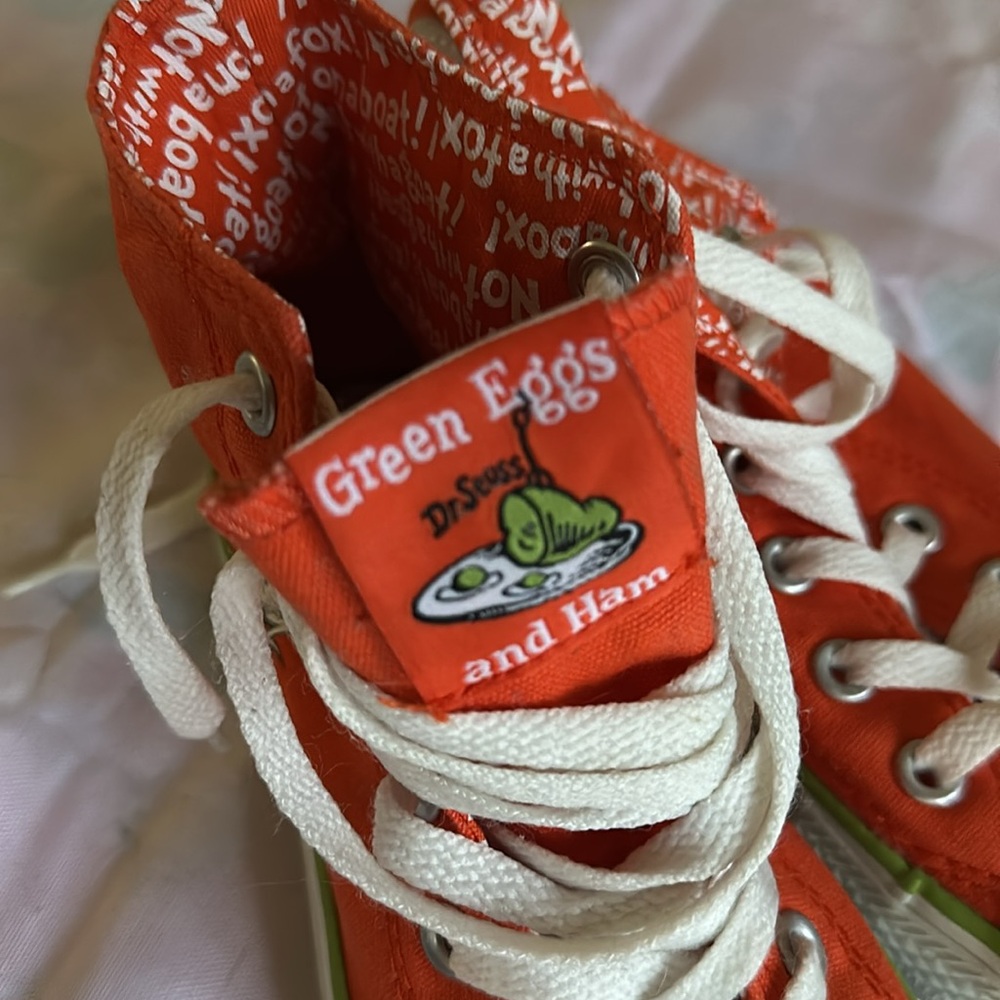 Converse high tops DR SEUSS GREEN EGGS AND HAM LTD EDITION RARE EUC - Picture 7 of 8